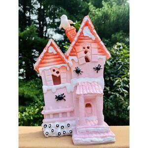 Halloween Haunted Light-Up Pink Gingerbread Ghost House Candy Decor 13.5” NWT